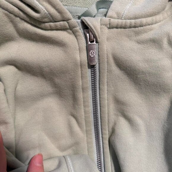 Like New Lululemon Full Zip Scuba SIze 10 Light Green (See 2nd pic for color) - Picture 3 of 4
